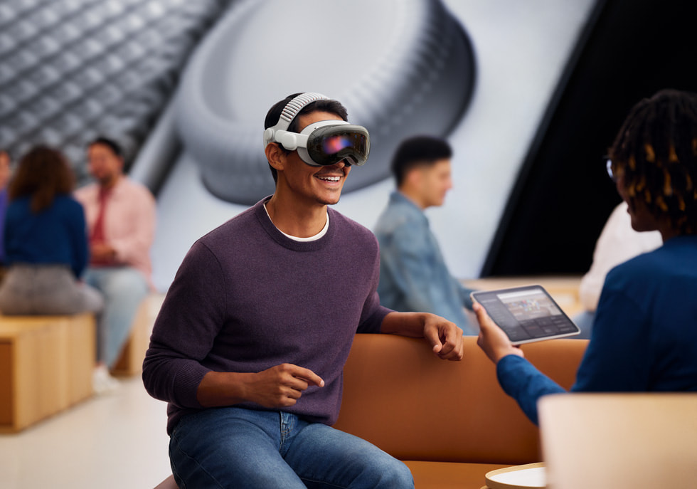 Apple Vision Pro features the powerful M5 chip