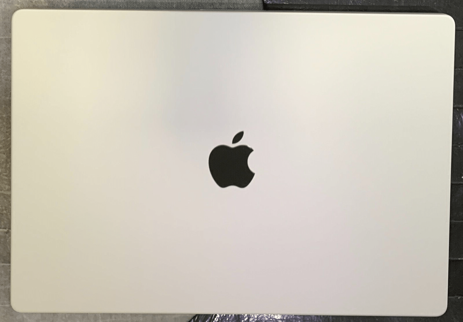 Apple MacBook Pro 16 inch 2021 M1 Pro 10 Core 16GB 1TB 16 Core GPU Silver A2485 175637323830 3